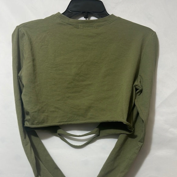 Edikted Green Mandarin Collar Cut-Out Bodysuit - Picture 6 of 7